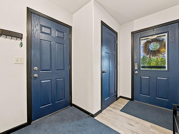 4th image of 5442 49th Ave S