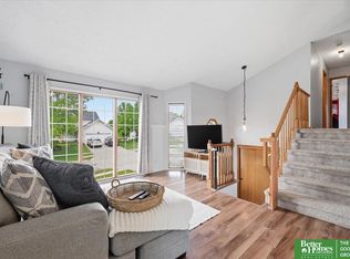 14767 Boyd St, Omaha, NE 68116