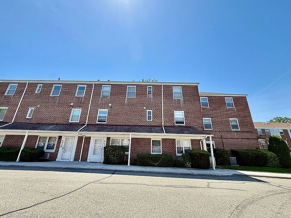 1st image of Cloverdale Ln Unit 1