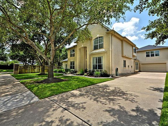 4th image of 6010 Misty Island Ct