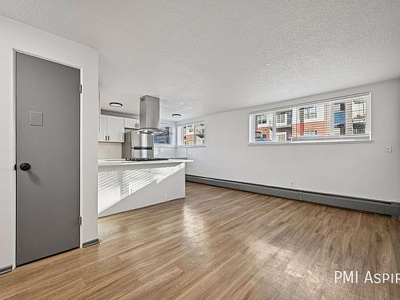 4th image of 1545 Quitman St #7