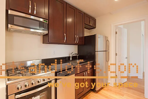 Rented by aptsandlofts.com | media 17