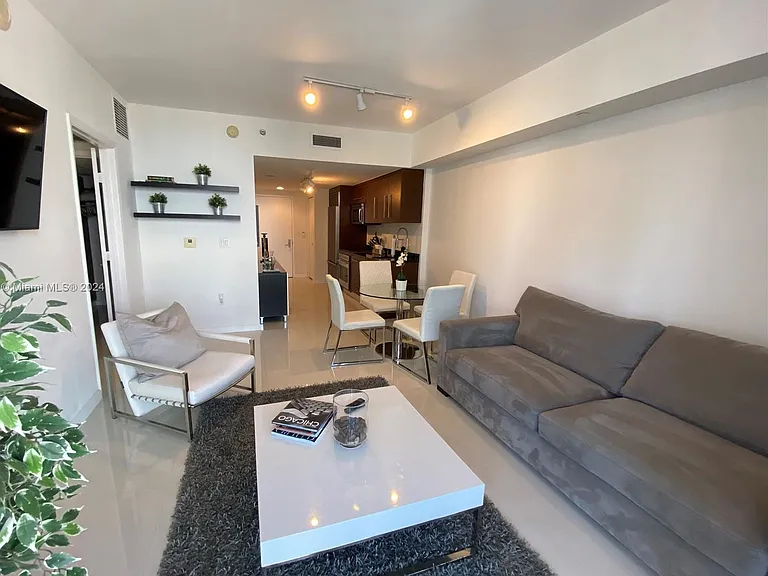 465 Brickell Ave #4 — Photo 6
