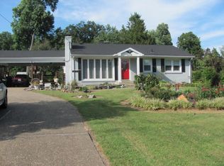 6609 E Manslick Rd, Louisville, KY 40228