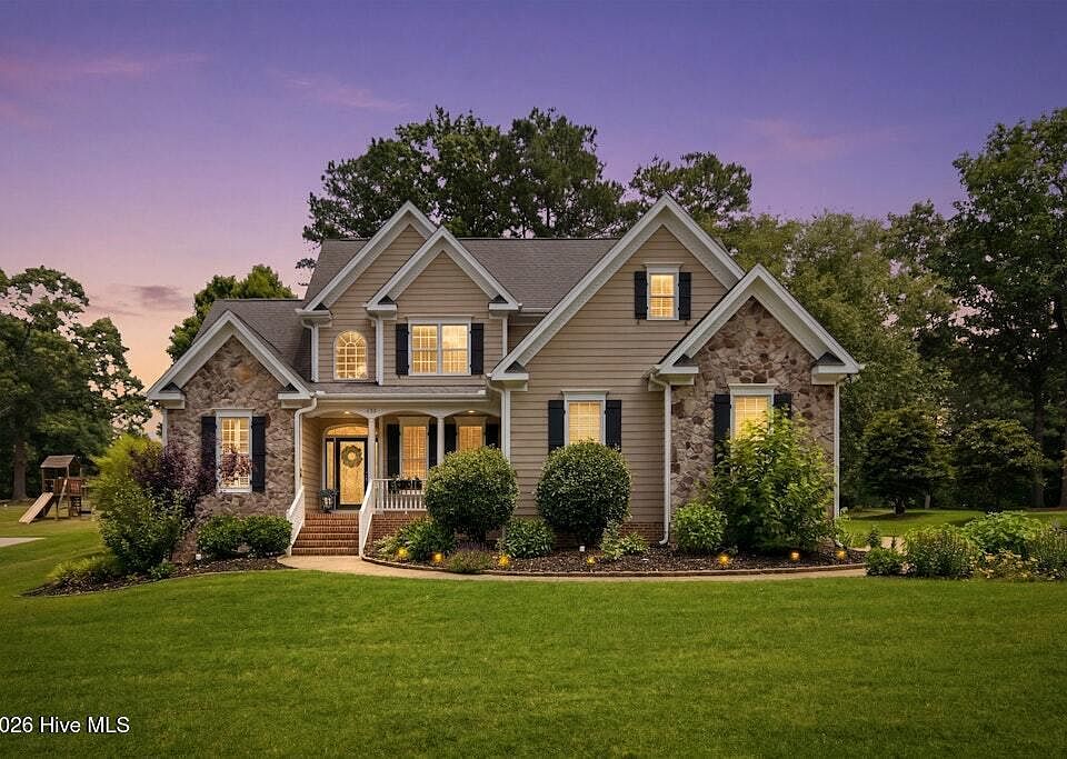 1st image of 732 Parkridge Drive