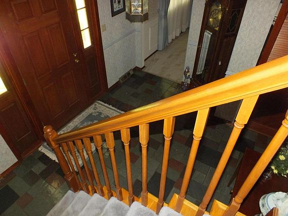 3rd image of 3701 Pamela Dr