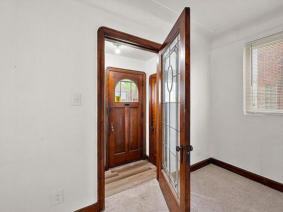 4th image of 15731 Kentfield St
