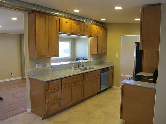 4th image of 1400 Bergin Pl