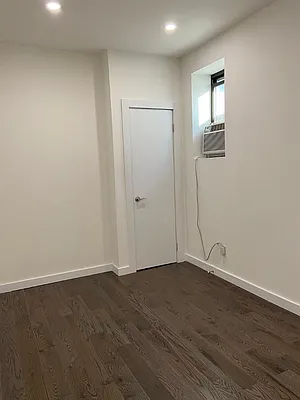 Rented by Keller Williams NYC | media 17