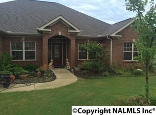 14002 Green Way Park Cir SE, Huntsville, AL 35803