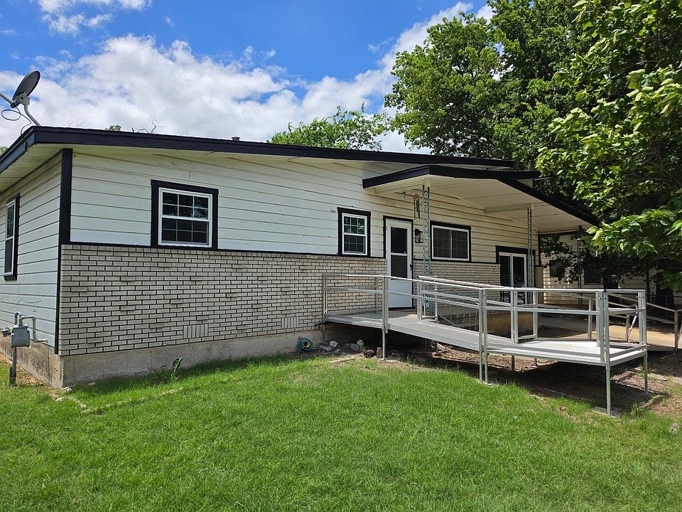 1st image of 2311 Terrace Dr