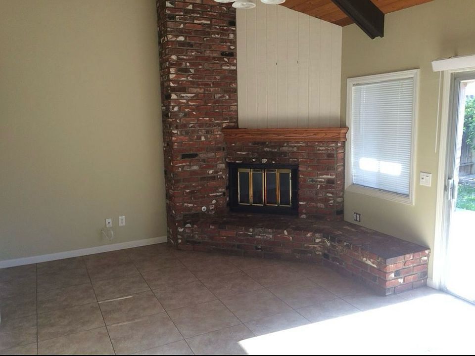 2nd image of 3603 Eisenhower Dr