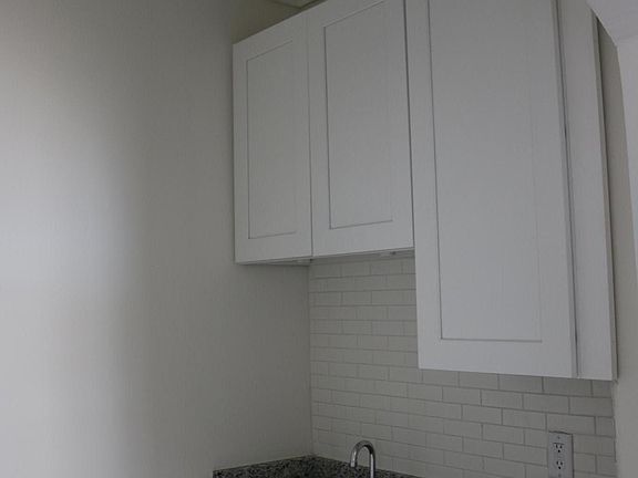 Wet bar