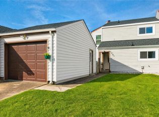 1261 Christian Ct, Virginia Beach, VA 23464