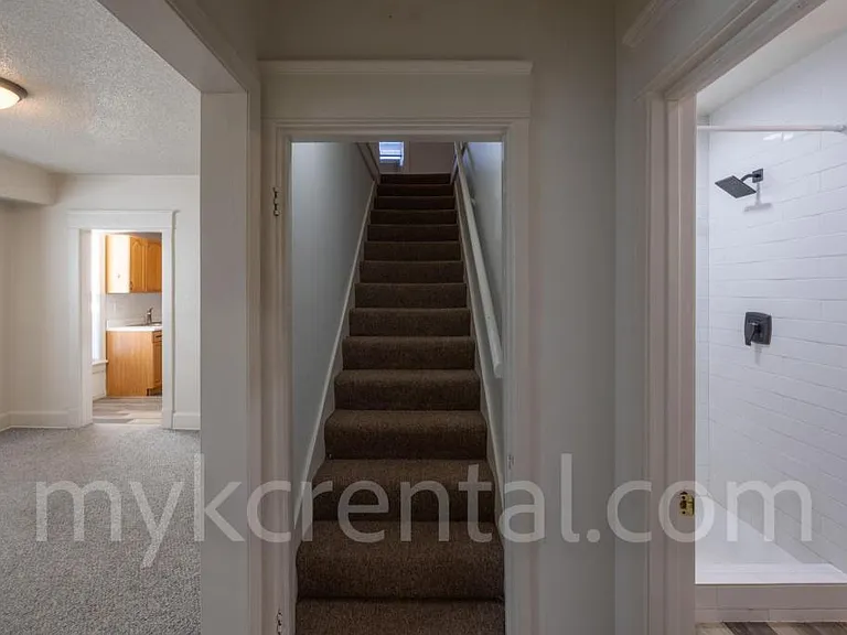 4306 Fisher St — Photo 10