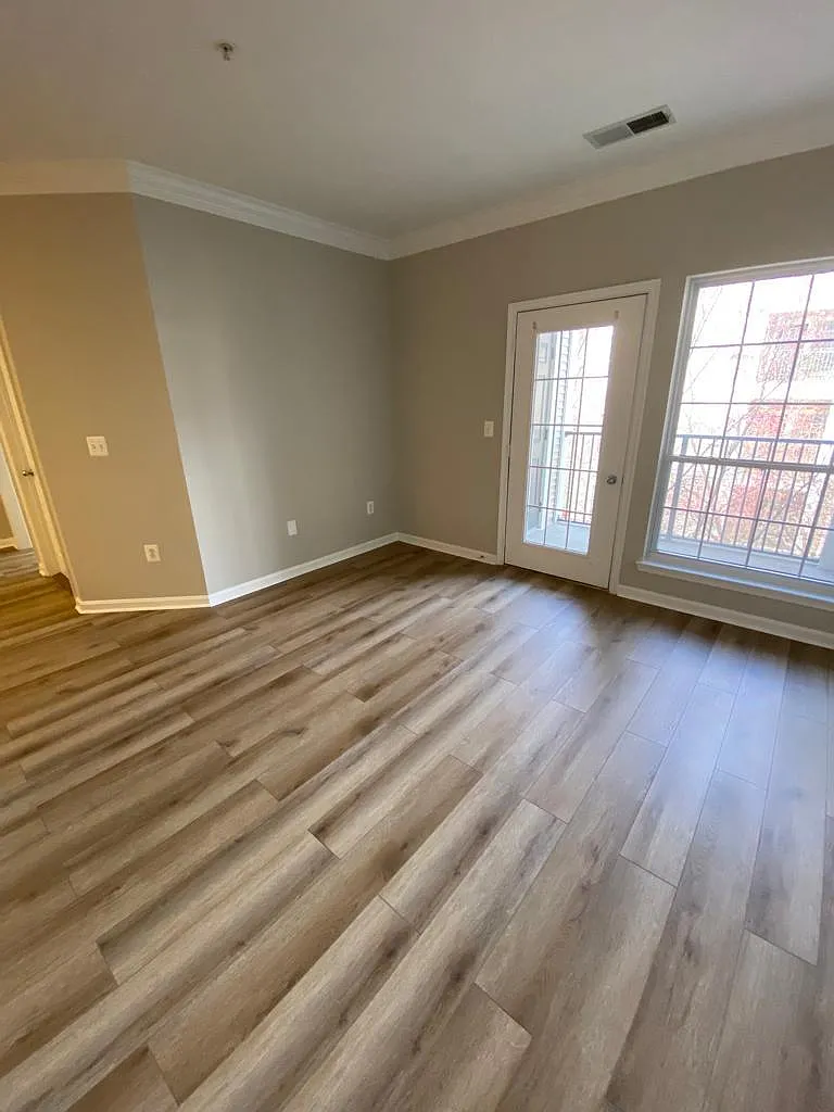 4854 Eisenhower Ave — Photo 1