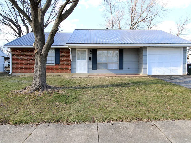 1804 Atkinson Dr — Photo 10