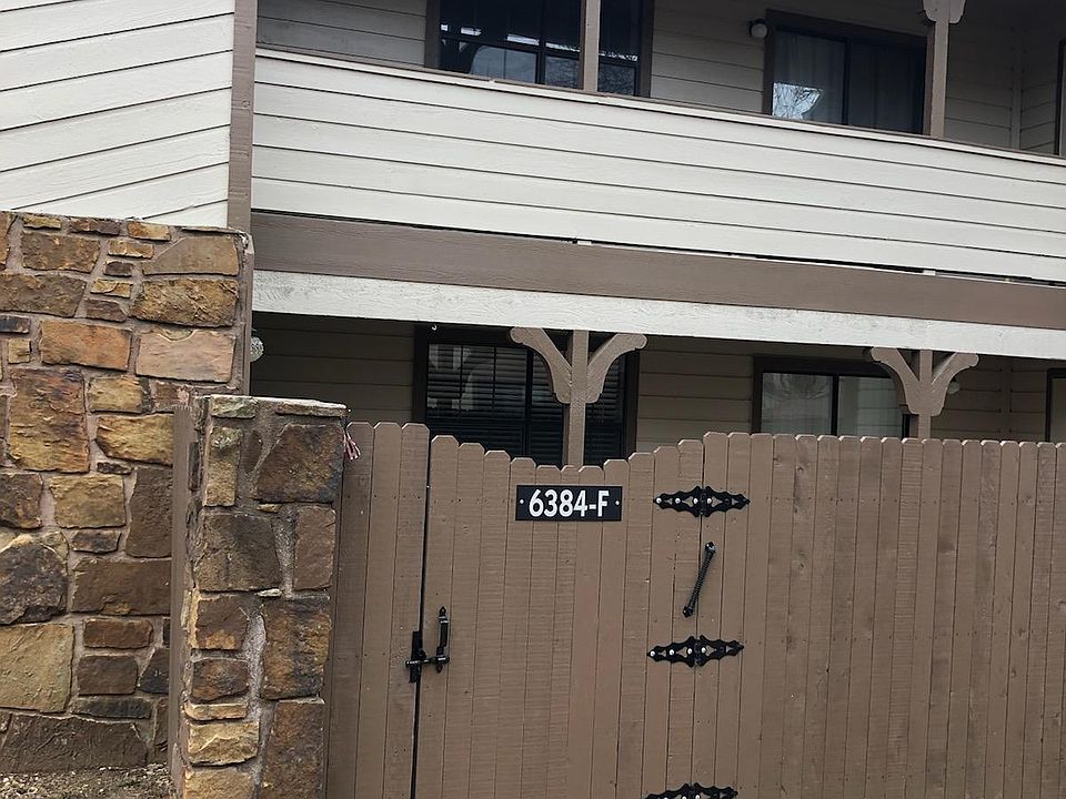 Private Patio Entrance