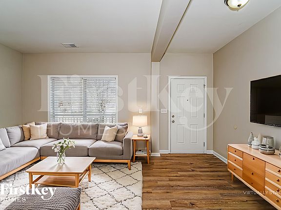 4th image of 535 Bentmoor Dr
