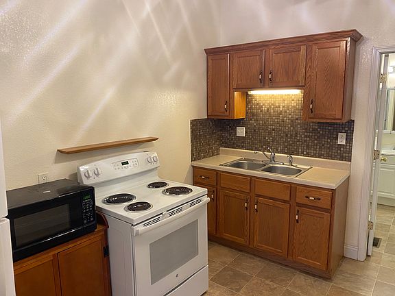 2nd image of 401 S Mill St #1