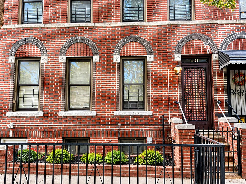 1453 White Plains Rd #1R