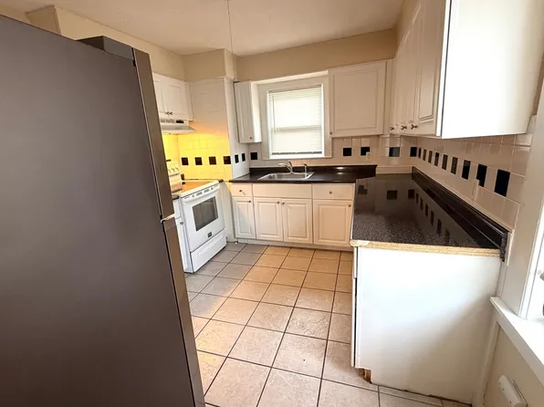 182 Princeton Ave #182, Waltham, MA 02451