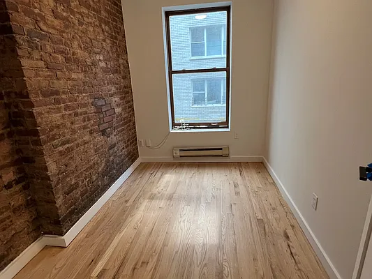 Rented by J PRESTON AND ASSOCIATES INC | media 19