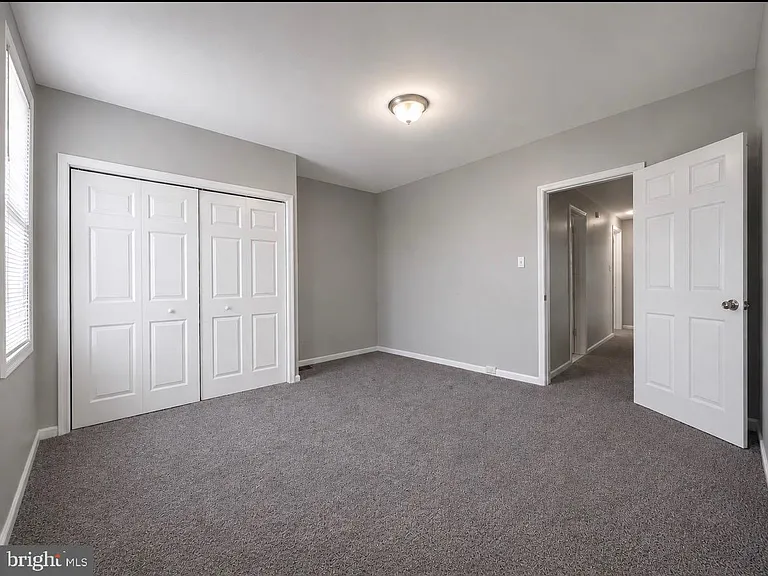 2643 Emerald St — Photo 16