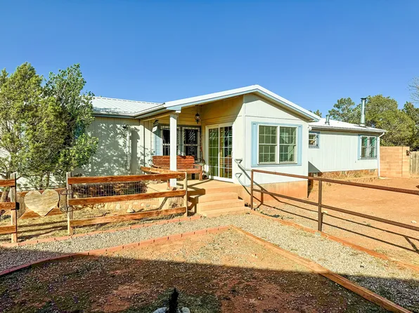 10 N Cliff Rd, San Jose, NM 87565