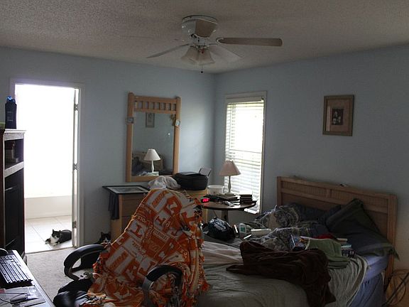 5th image of 142 Katie Ct