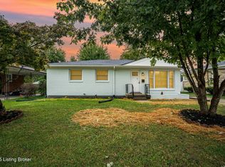 2220 Mary Catherine Dr, Shively, KY 40216