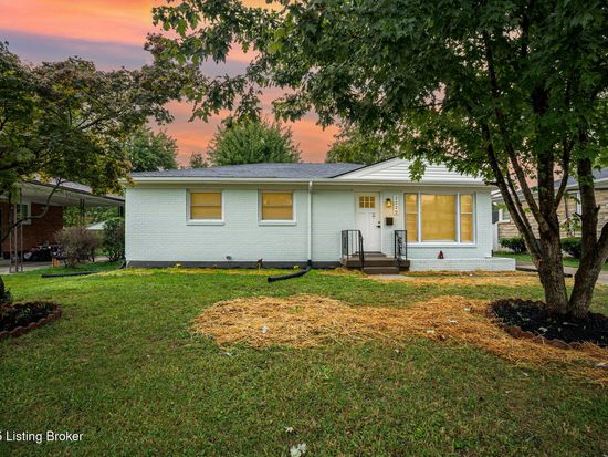 2220 Mary Catherine Dr, Shively, KY 40216