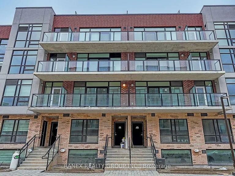 861 Sheppard Ave W #32 — Photo 2