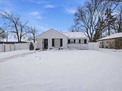 2896 Dorchester Rd, Birmingham, MI, 48009
