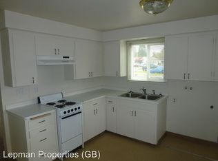 1330 Hiatt St, Lebanon, OR 97355