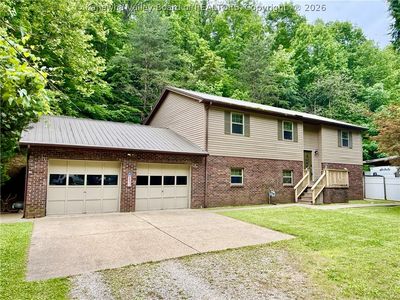 1432 New Hope Rd, Elkview, WV, 25071