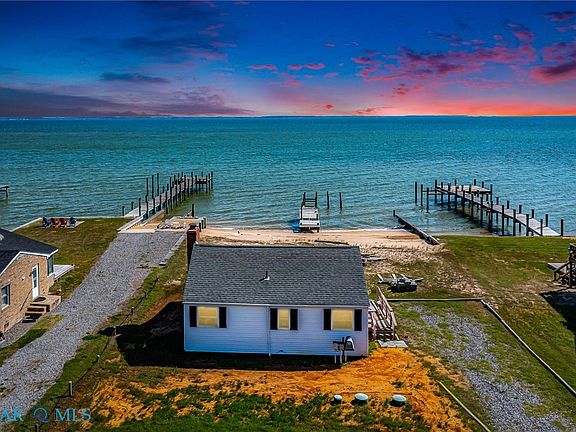 3rd image of 259 Judith Sound Cir