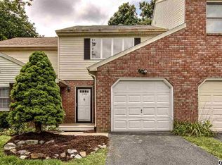1108 Ridge Dr, Mechanicsburg, PA 17055