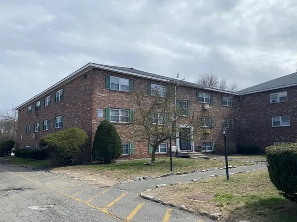 349 Hildreth St APT 25, Lowell, MA 01850