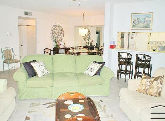 3rd image of 5817 Glencove Dr APT 404