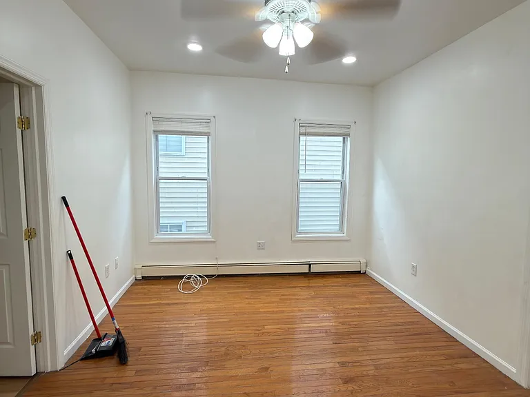 77 N 13th St #2 — Photo 2