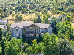 9870 S Granite Slope Dr, Sandy, UT 84092