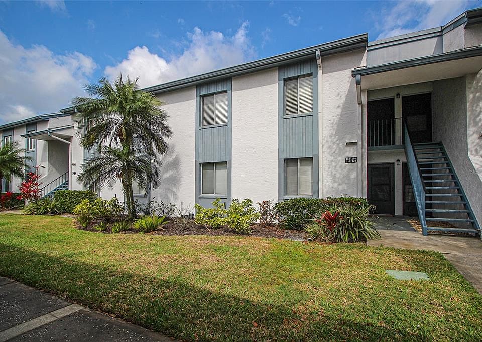 1st image of 152 Cypress Ln #152