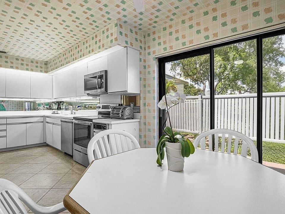 1st image of 20 Eastgate Drive #C