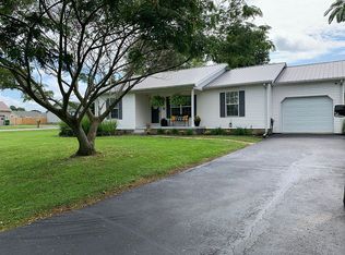 25 Meadow Ln, Hustonville, KY 40437