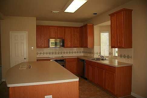 5th image of 21106 Autumn Crest Ln