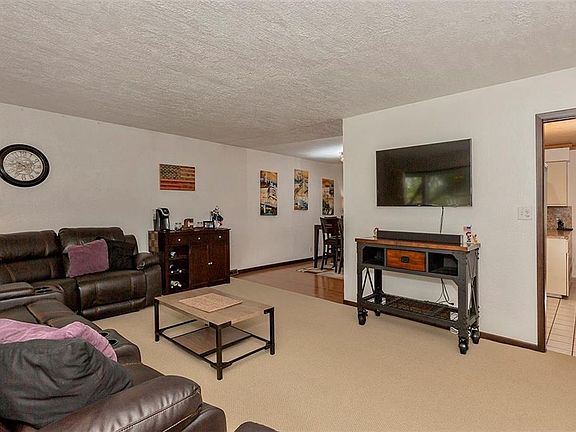 4th image of 5924 Cantwell Dr