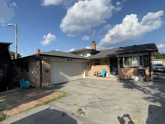 4th image of 1426 N Graham Ave