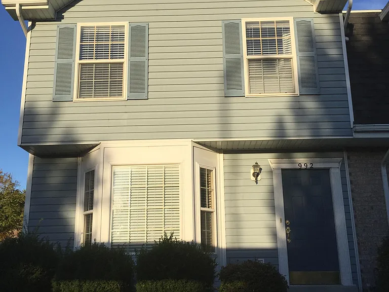 992 Independence Ave — Photo 1
