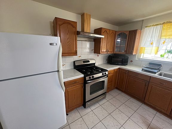 5th image of 3424 N Figueroa St